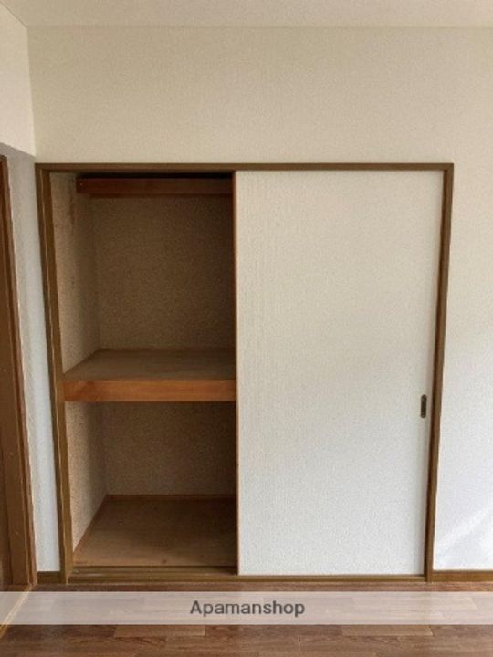 センチュリー荻野Ⅰ102の内装