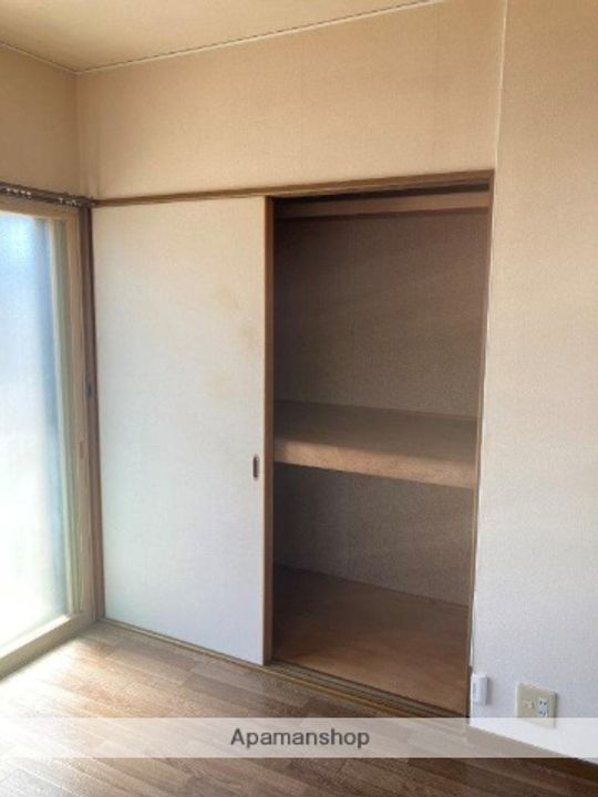センチュリー荻野Ⅱ101の内装
