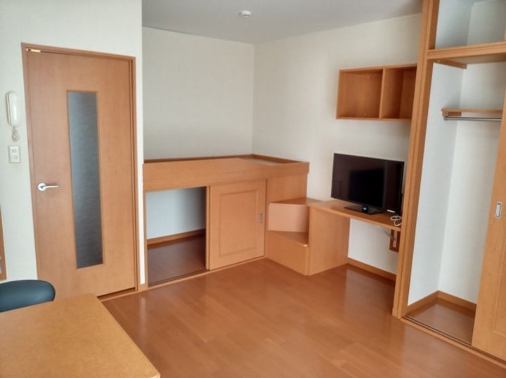 レオパレスルシファー202の居間
