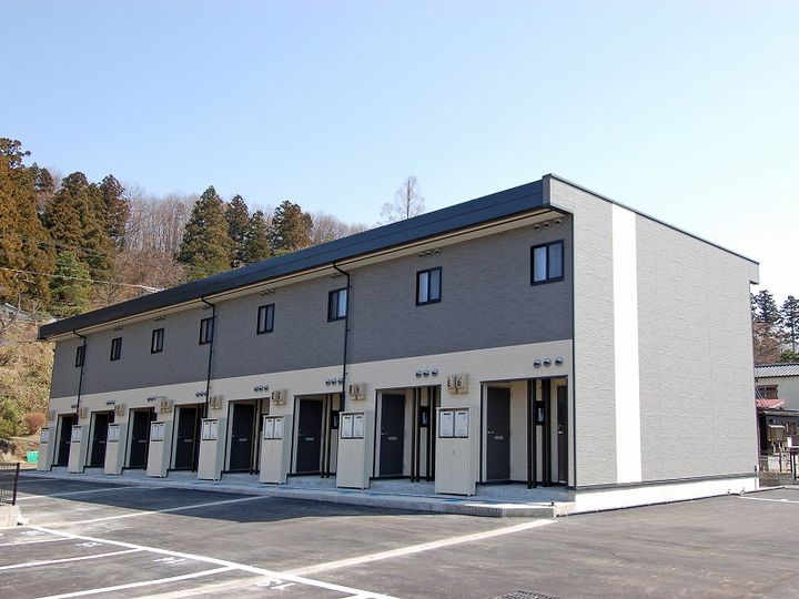 レオパレス新田公園104の外観