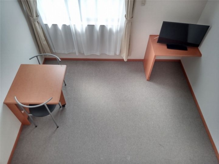 レオパレスボナール下柳の居間