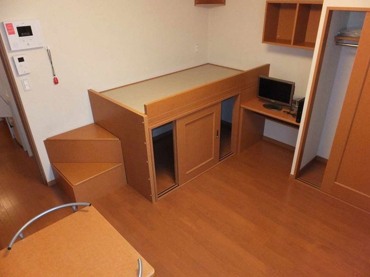 レオパレス夢の居間