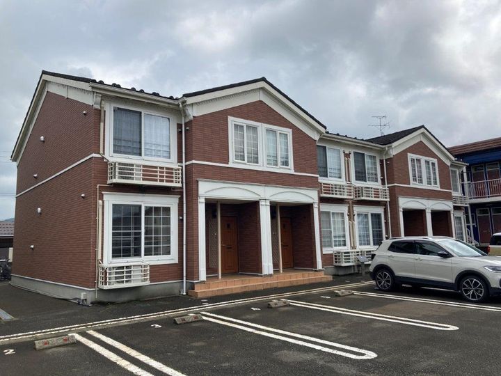 サンクレスト若草の外観