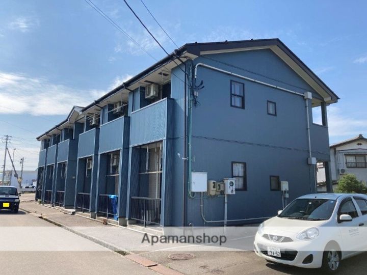 グランペール下山103の外観