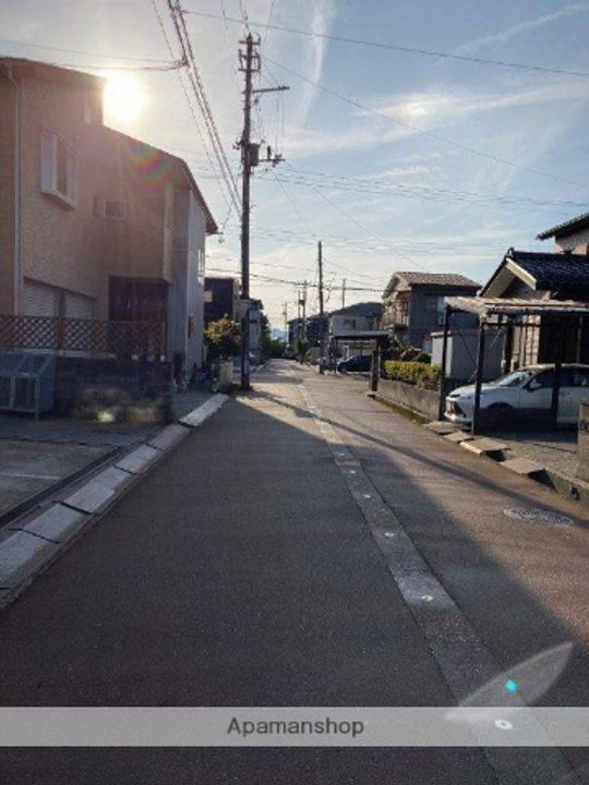 フェアモントの周辺