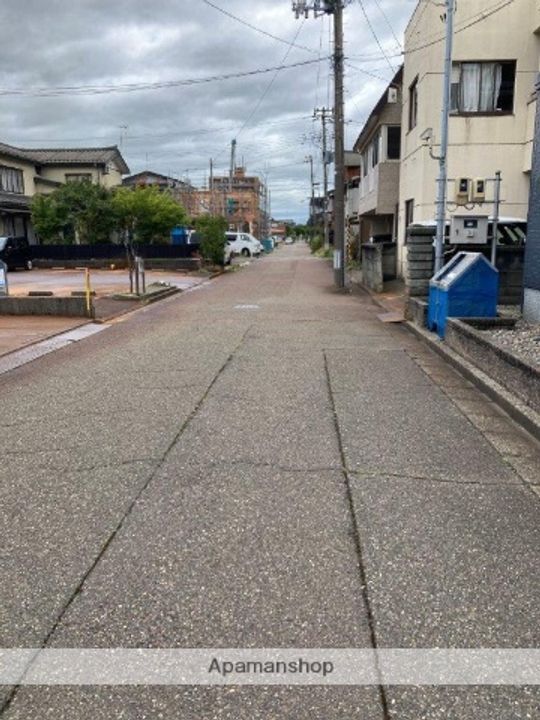 アネックスの周辺