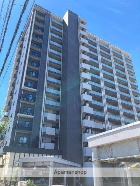 レーベン長岡南町LEXISの外観