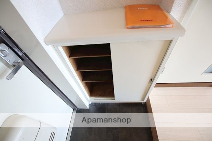 ノーベルウジタ406の内装