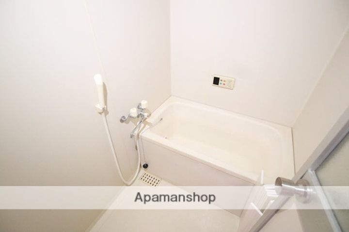 ノーベルウジタ406の風呂