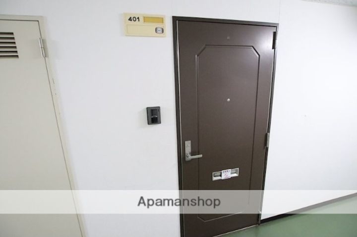 ノーベルウジタのその他画像