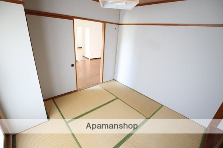 ノーベルウジタの内装