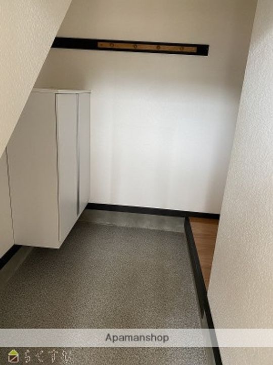 サンハイツ・フジの玄関