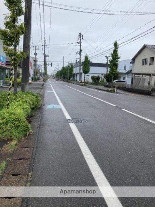 アンソレーユBの周辺
