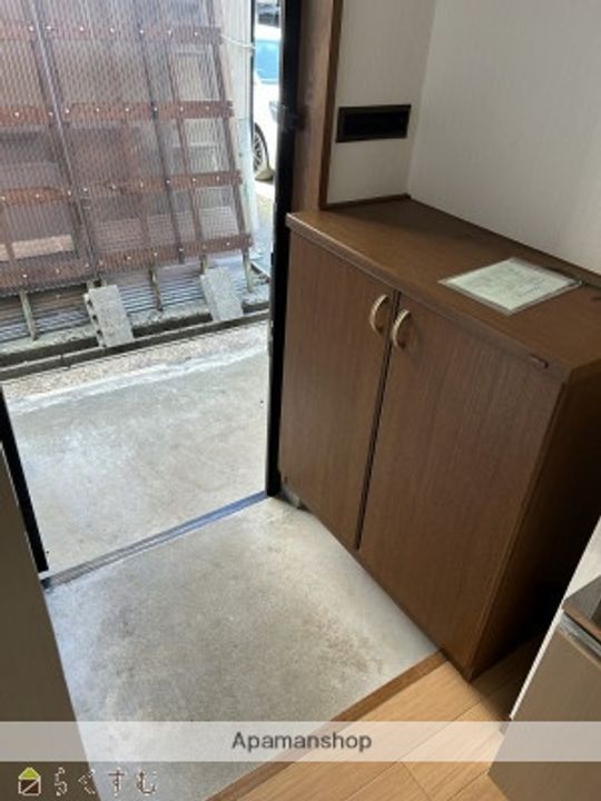 ハイツ大川の玄関