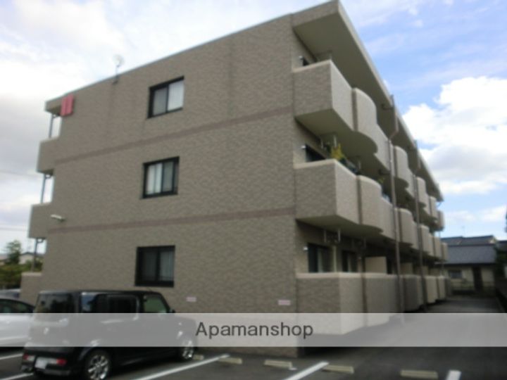 富山県富山市山室の賃貸マンションの外観