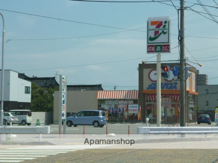 富山県富山市西大泉の賃貸マンションの周辺