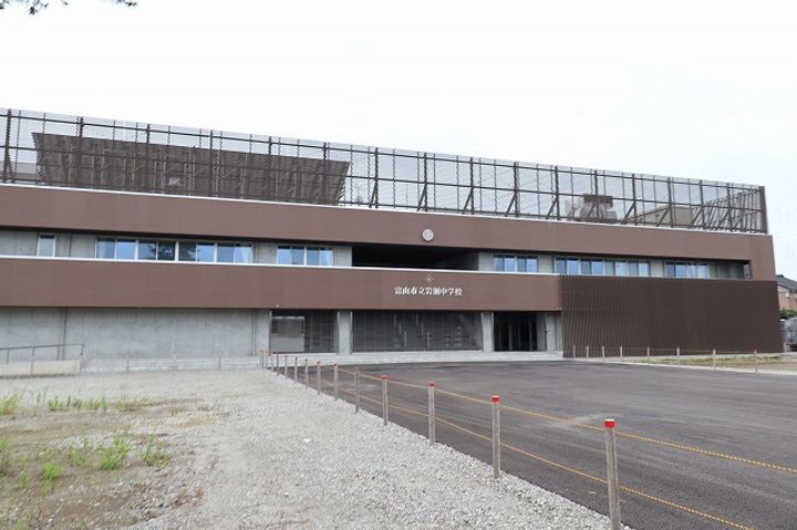 プレジール蓮町の周辺