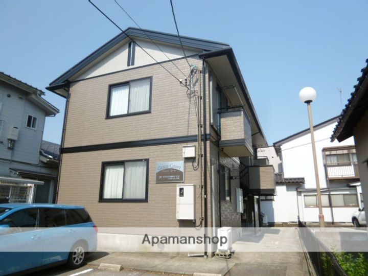 富山県富山市清水中町の賃貸アパートの外観