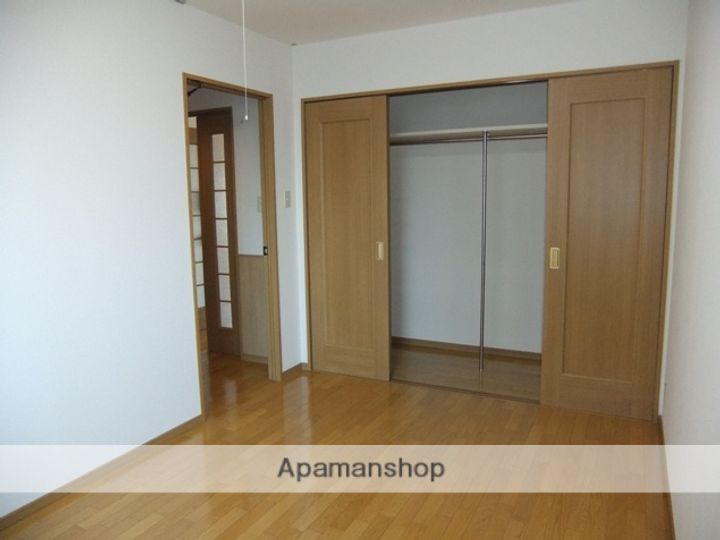 富山県富山市山室の賃貸マンションの内装