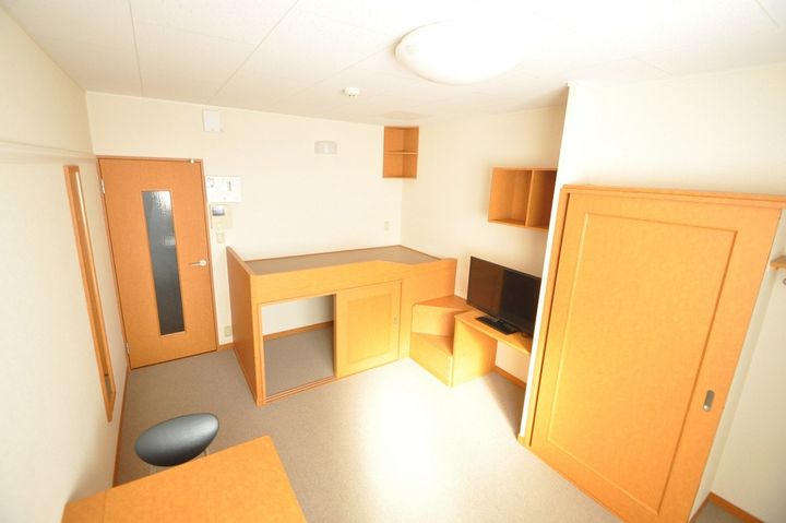 レオパレスRED Ⅱ201の居間