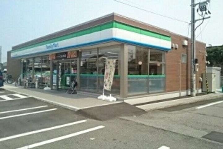 エクシードの周辺