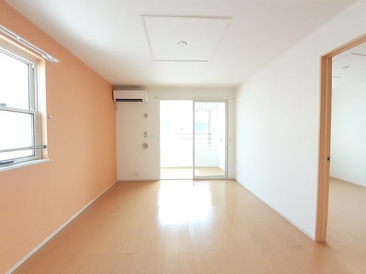 メゾン・アイリスの居間