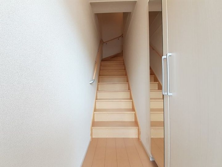 メゾン・アイリスの玄関