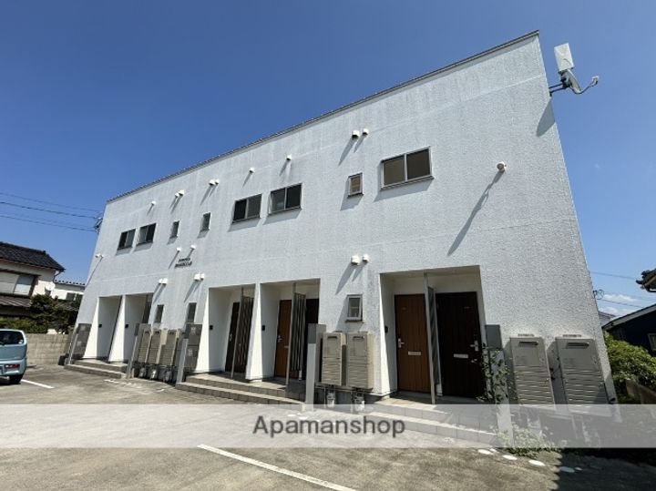 富山県富山市下赤江町2丁目の賃貸アパートの外観