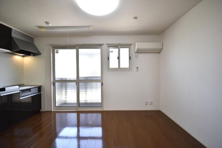 DーROOM青島の居間
