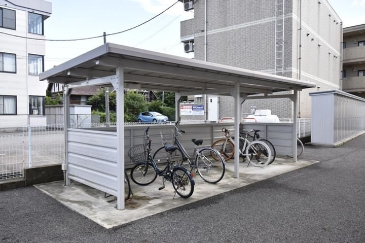 14 KARATの内装