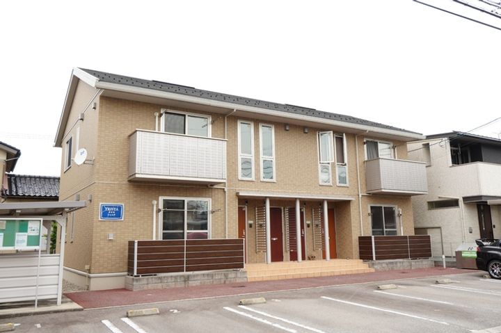 トリスタの外観