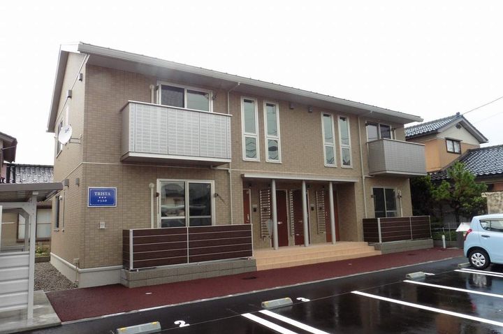 トリスタの外観