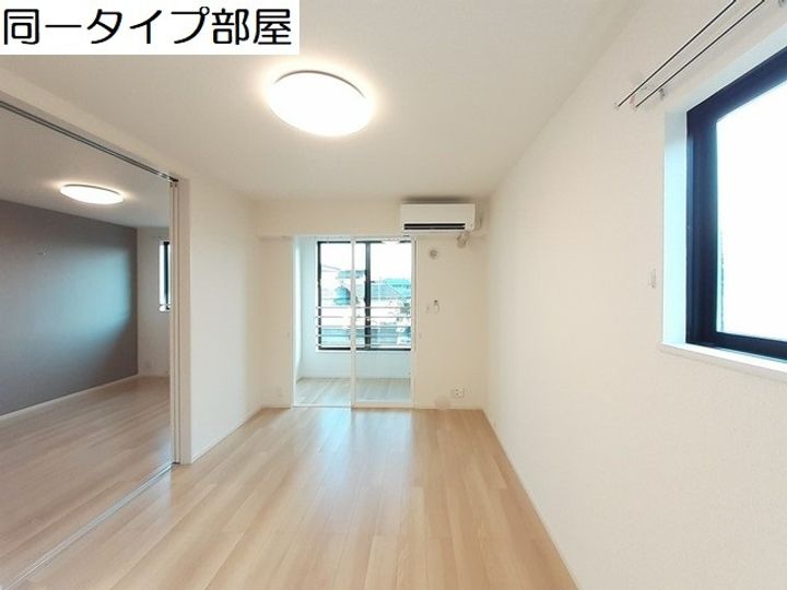 スリージェメゾン Ⅰの居間