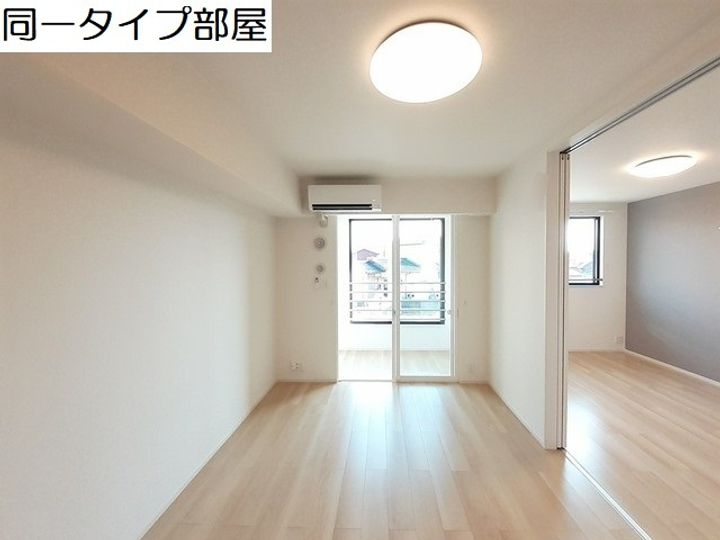 スリージェメゾン Ⅰの居間