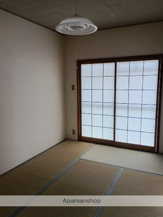 富山県富山市西長江4丁目の賃貸マンションの内装