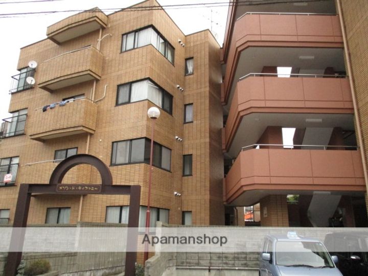 富山県富山市大泉東町2丁目の賃貸マンションの外観