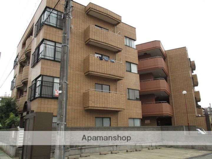 富山県富山市大泉東町2丁目の賃貸マンションの外観