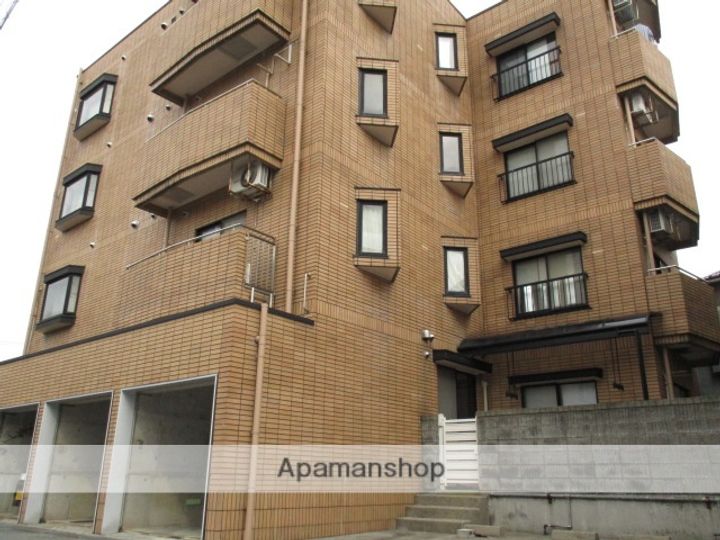 富山県富山市大泉東町2丁目の賃貸マンションの外観