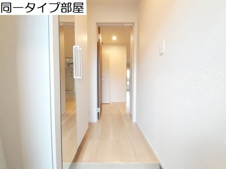 スリージェメゾン Ⅰの玄関