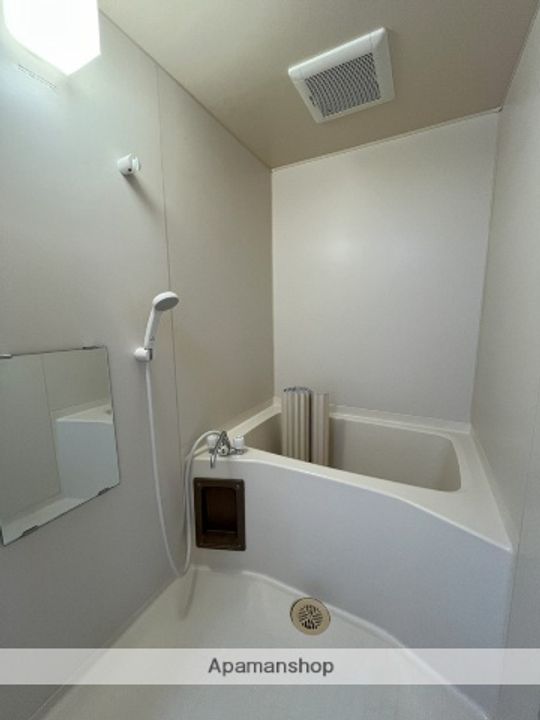 富山県富山市町新の賃貸マンションの風呂
