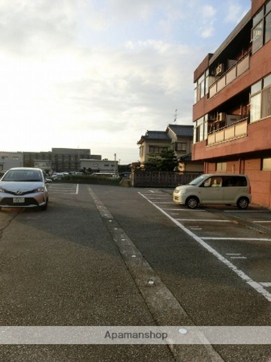 石金エクセレントビルの外観