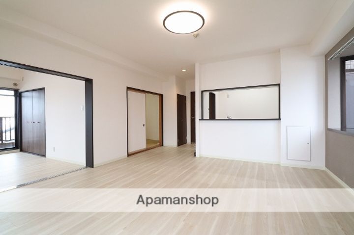 富山県富山市今泉西部町の賃貸マンション302の内装