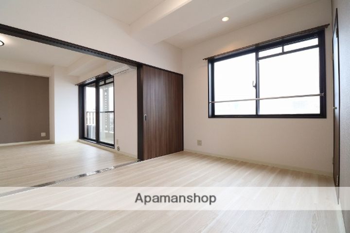 富山県富山市今泉西部町の賃貸マンション302の内装