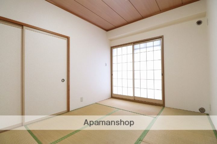 富山県富山市今泉西部町の賃貸マンション302の内装