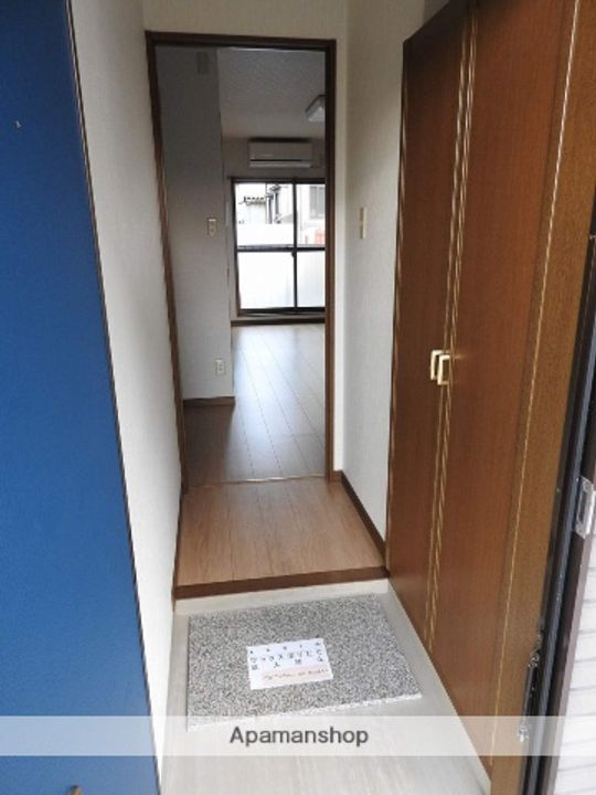 レオーネハイツの玄関