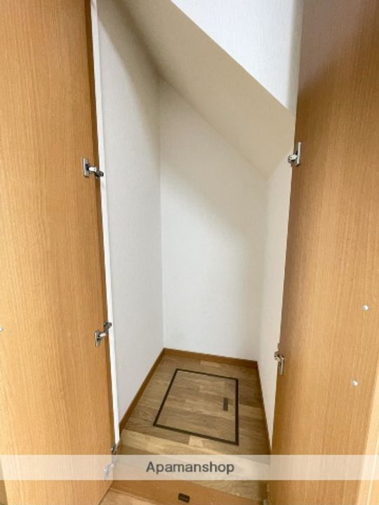 ガーデンヒル上冨居Ⅱの内装