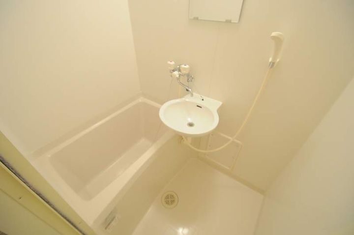 レオパレス上冨居Ⅱ101の風呂