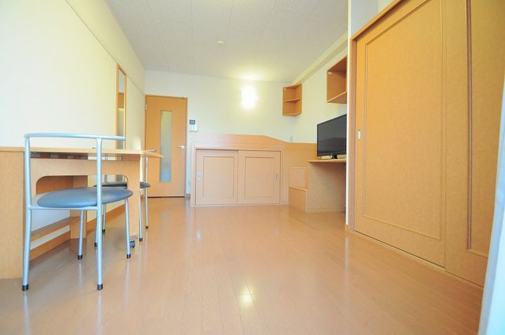 レオパレスラッテ209の居間