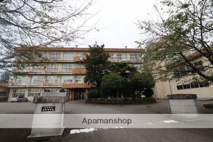 グランデ大山の周辺