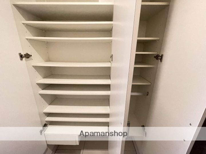 サーパス根塚町の内装